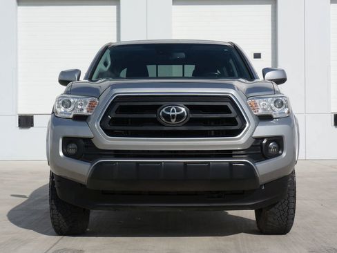 Used 2021 Toyota Tacoma SR5 image 3