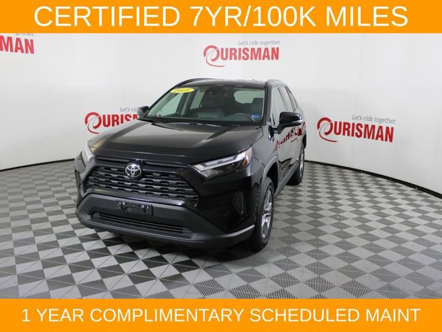 Used 2025 Toyota RAV4 XLE AWD/4WD image 1