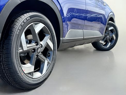 New 2026 Hyundai Venue SEL FWD image 14