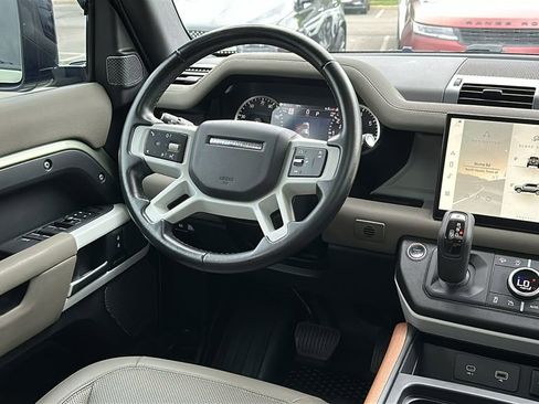 Certified 2023 Land Rover Defender 110 SE image 27