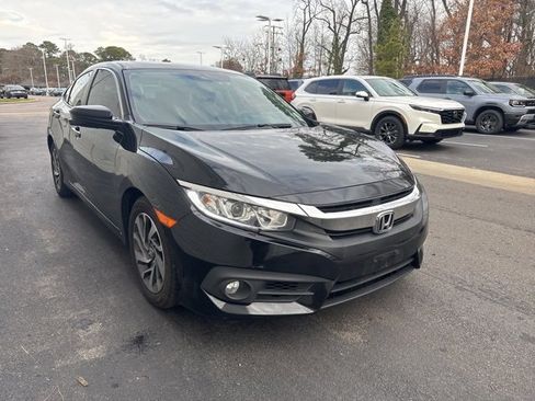 Used 2018 Honda Civic EX image 1