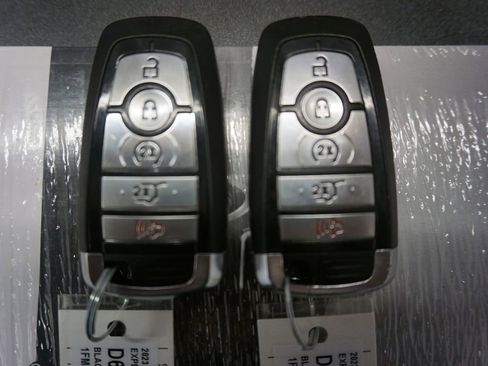 Used 2023 Ford Expedition Limited AWD/4WD image 21