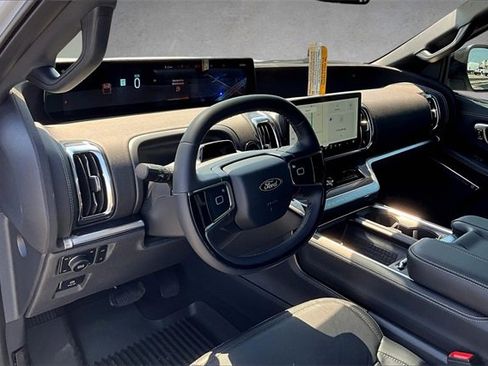 New 2025 Ford Expedition Platinum w/ Stealth Performance Package image 6