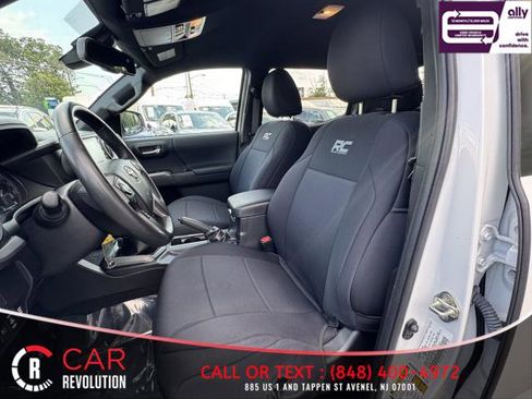 Used 2020 Toyota Tacoma TRD Off-Road image 16