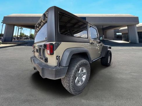 Used 2018 Jeep Wrangler Sport AWD/4WD image 6