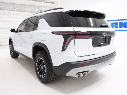 New 2026 Chevrolet Traverse Z71 w/ Enhanced Driving Package image 10