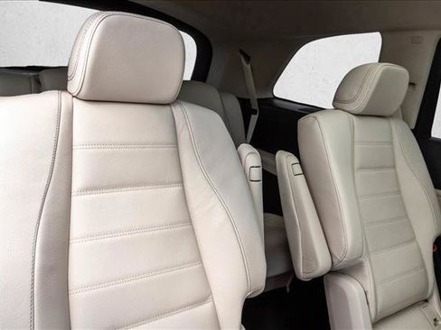 New 2026 Mercedes-Benz GLS 450 4MATIC image 28