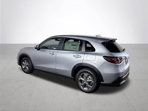New 2026 Honda HR-V LX image 8
