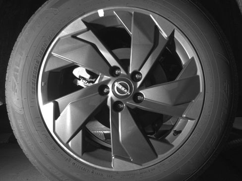 Used 2025 Nissan Rogue SV image 15