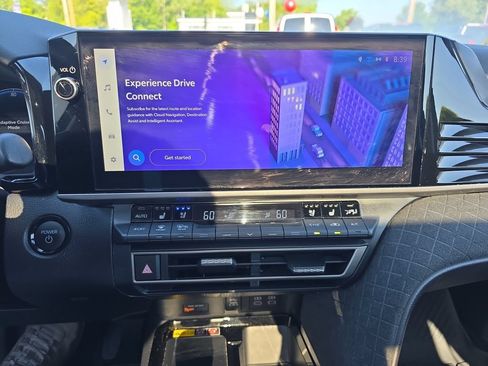 Used 2025 Toyota Camry XLE w/ Premium Package AWD/4WD image 18