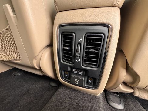 Used 2014 Jeep Grand Cherokee Limited w/ Luxury Group II AWD/4WD image 20