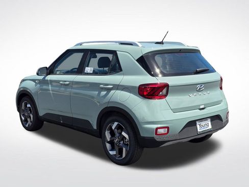 Used 2026 Hyundai Venue SEL FWD image 5