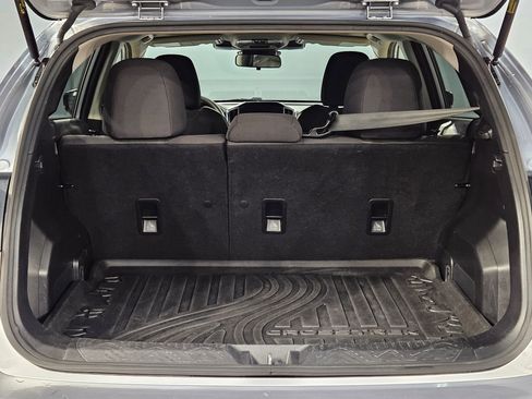 Used 2024 Subaru Crosstrek 2.0i Premium image 18