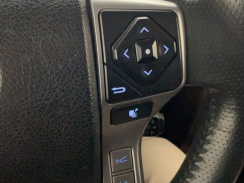 Certified 2021 Toyota 4Runner SR5 AWD/4WD image 19