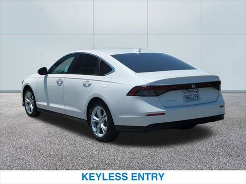 Certified 2025 Honda Accord LX image 9