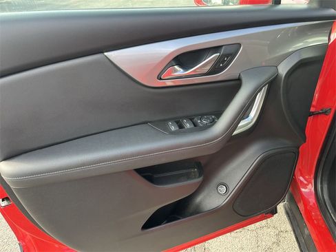 Used 2019 Chevrolet Blazer LT image 21