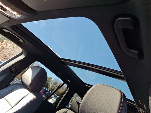 Certified 2025 Mercedes-Benz GLS 450 4MATIC image 14