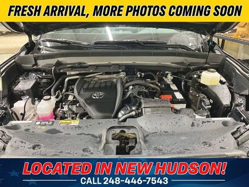 Used 2025 Toyota Grand Highlander AWD image 28