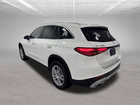 Certified 2023 Mercedes-Benz GLC 300 4MATIC image 3