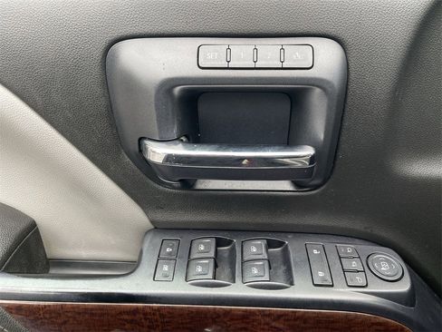 Used 2015 GMC Sierra 3500 SLT w/ Duramax Plus Package image 21