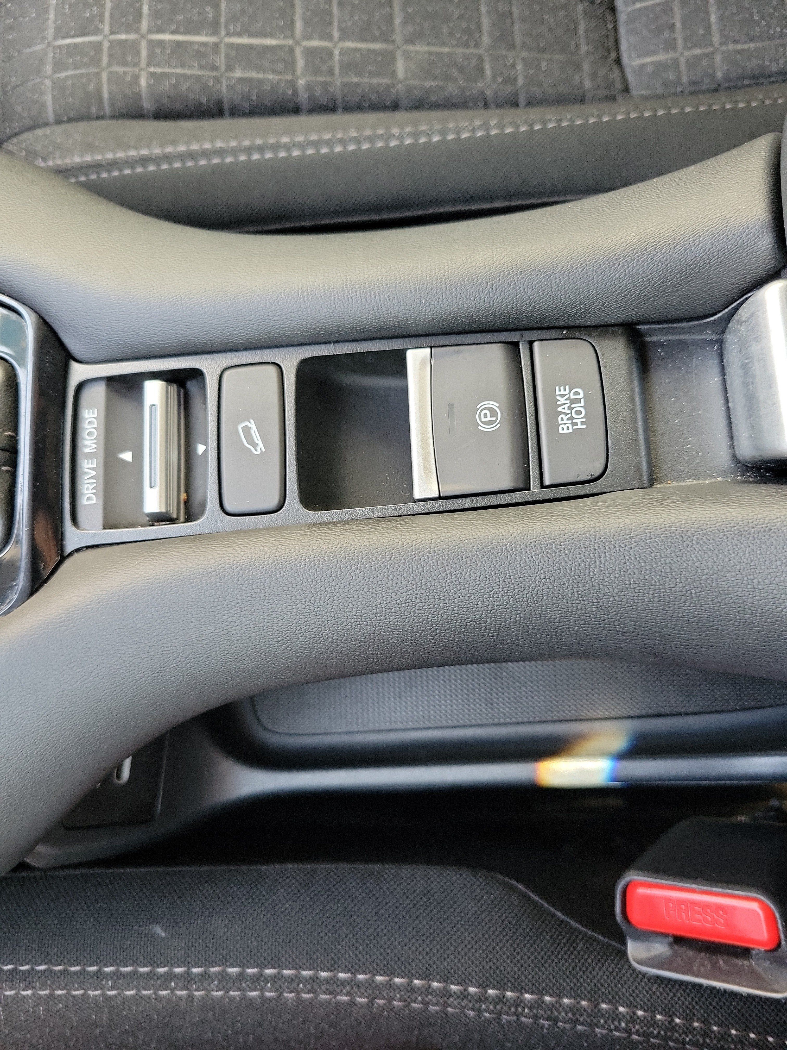 Used 2024 Honda HR-V LX image 29