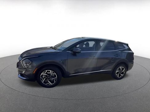 Used 2025 Kia Sportage LX image 8