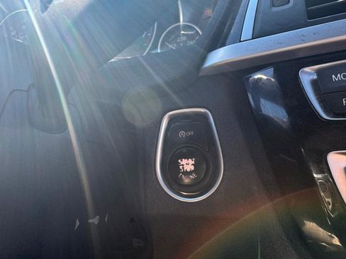 Used 2017 BMW 330i xDrive Sedan image 15