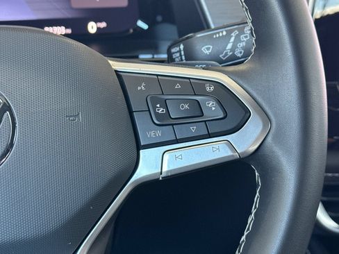 Used 2024 Volkswagen Atlas Cross Sport SE AWD/4WD image 28