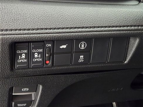 Used 2024 Honda Odyssey EX-L image 27