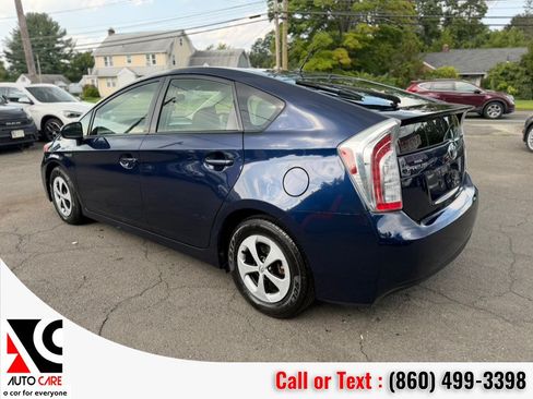 Used 2015 Toyota Prius Two FWD image 5