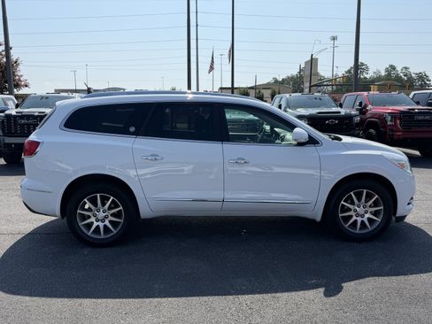 Used 2017 Buick Enclave Convenience FWD image 11