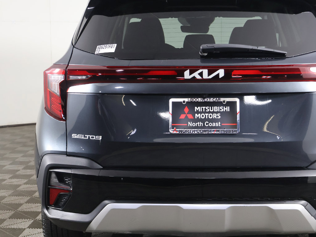 Used 2024 Kia Seltos S AWD/4WD image 16