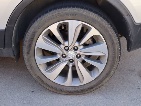Used 2020 Buick Encore Preferred FWD image 23