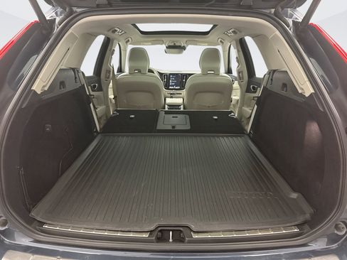 Used 2020 Volvo XC60 T6 Inscription w/ Protection Package Premier AWD/4WD image 23