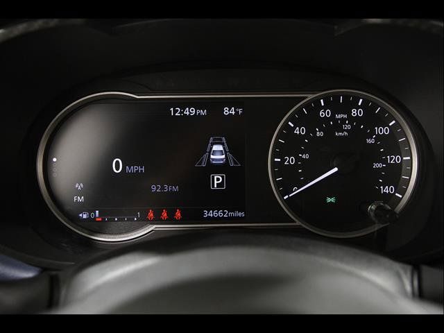 Used 2025 Nissan Versa SV FWD image 8