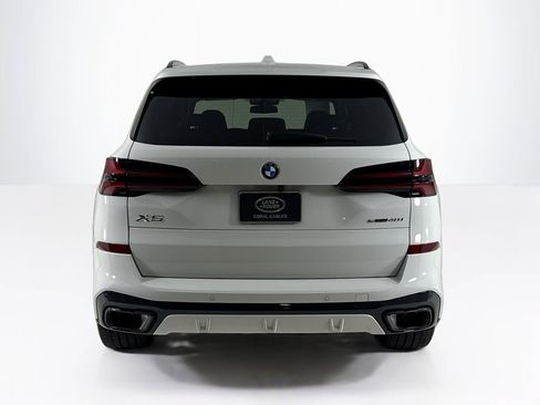 Used 2024 BMW X5 sDrive40i w/ M Sport Package image 4