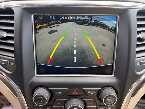 Used 2018 Jeep Grand Cherokee Overland image 22