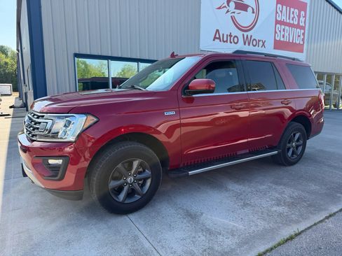 Used 2021 Ford Expedition XLT w/ FX4 Off-Road Package AWD/4WD image 27