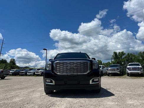 Used 2018 GMC Yukon XL Denali AWD/4WD image 4