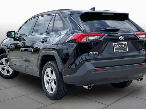 Used 2025 Toyota RAV4 XLE image 12