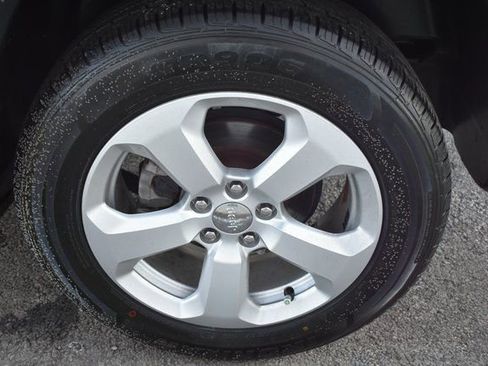 Used 2020 Jeep Compass Latitude AWD/4WD image 39