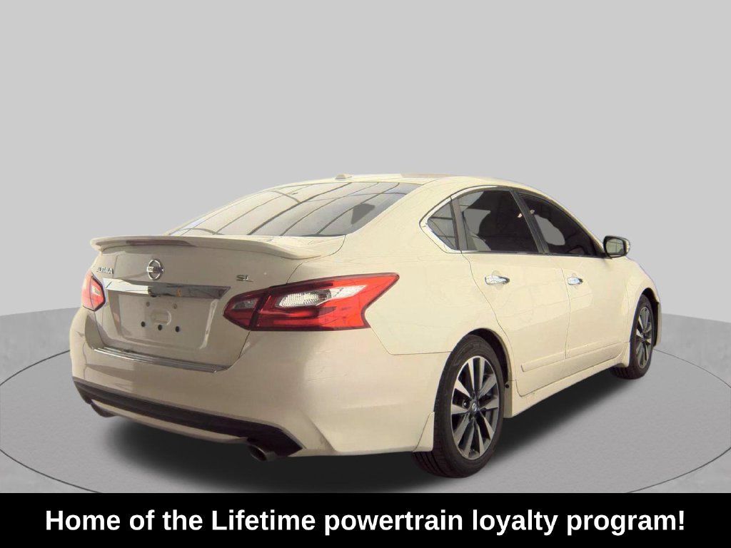 Used 2017 Nissan Altima 2.5 SL w/ 2.5 Technology Package FWD image 5