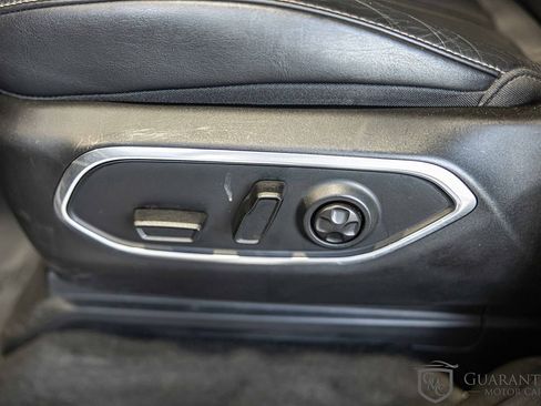 Used 2022 Jeep Wagoneer Series II w/ Flexible Seating Group image 23