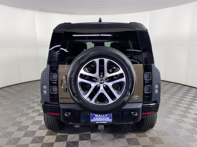 Used 2022 Land Rover Defender 110 X AWD/4WD image 10