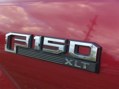 Used 2016 Ford F150 XLT w/ Equipment Group 302A Luxury image 10