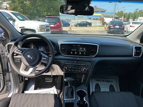 Used 2022 Kia Sportage LX image 13