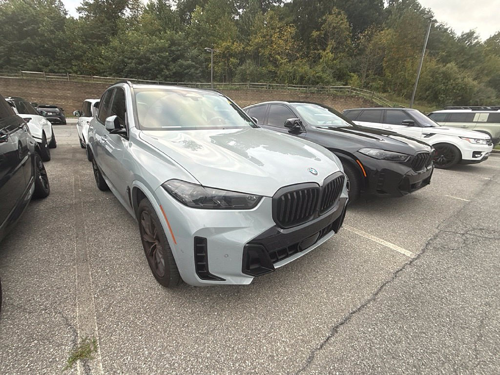 Used 2026 BMW X5 xDrive40i AWD/4WD image 3