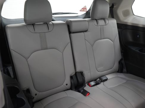 Used 2024 Honda Pilot Touring image 15