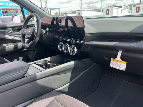 New 2026 Chevrolet Blazer EV LT image 31