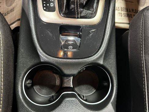 Used 2015 Jeep Cherokee Latitude FWD image 20